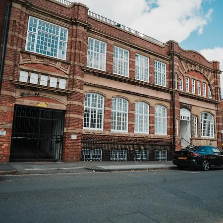 Stunning Grade Ii Living Family Contractors Apartment Birmingham