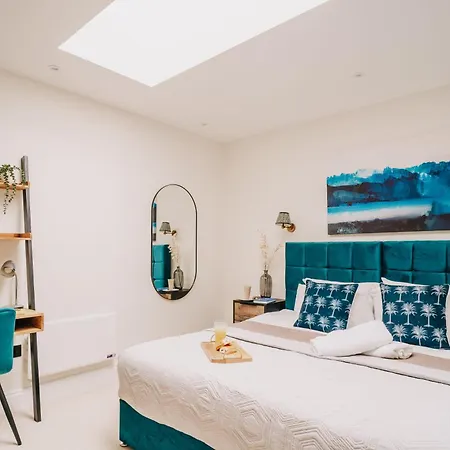 Stunning Grade Ii Living Family Contractors * Birmingham
